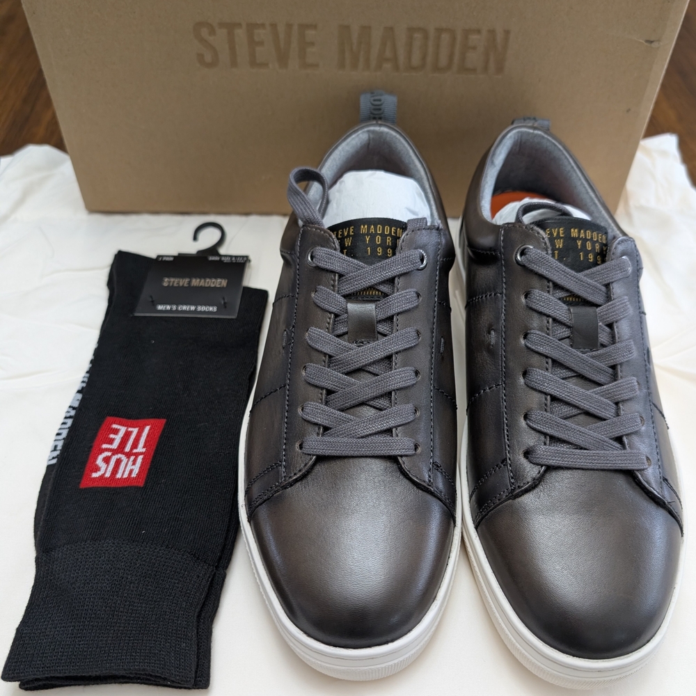 Steve Madden Mens Nickai Grey Casual Leather Sneaker Sz 7 w/S.M. Socks New NIB